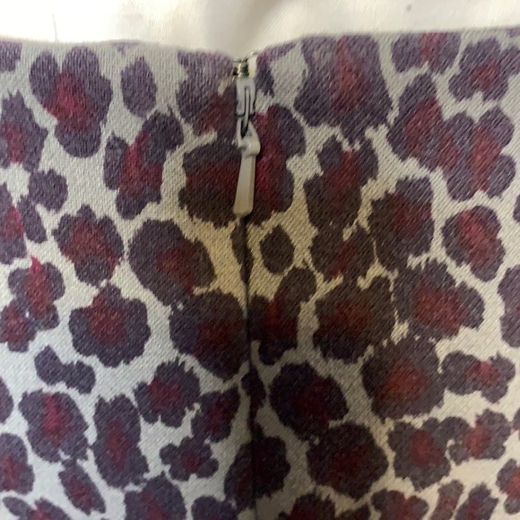 Talbots Leopard Print Pencil Skirt Sz 2 - Picture 5 of 10
